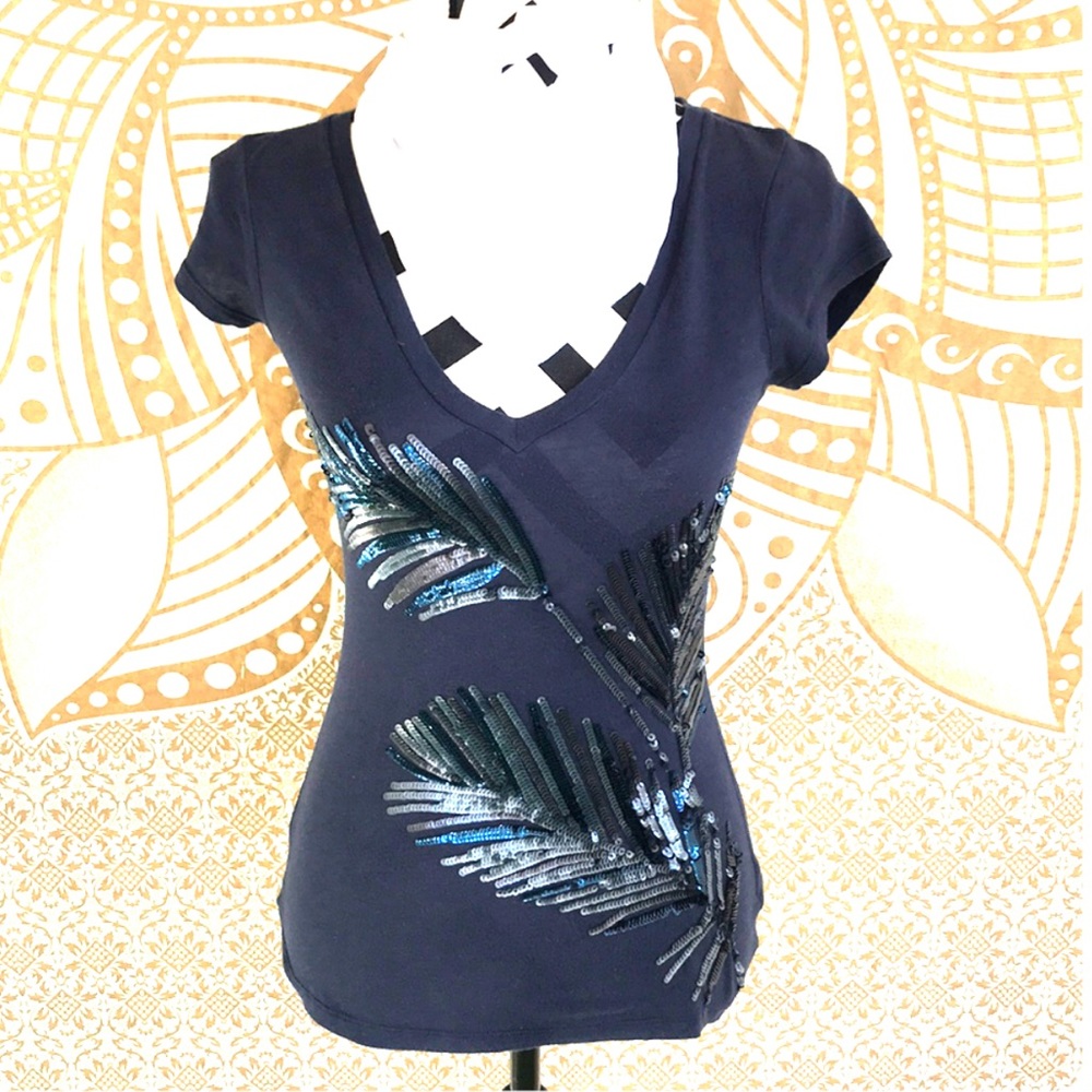 Express Sequined Tee - Picture 6 of 6